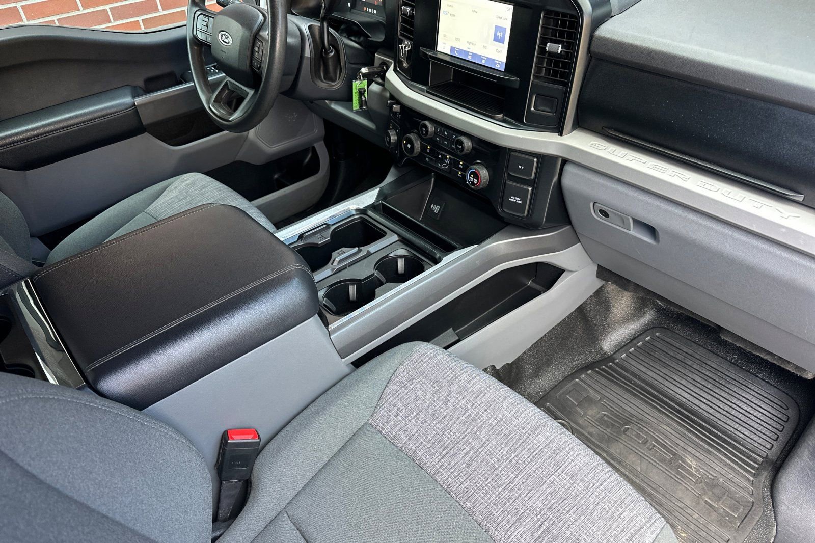 Used 2023 Ford F350 XLT w/ FX4 Off-Road Package image 20