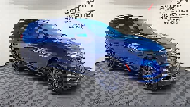 Used 2022 Chevrolet Equinox RS w/ RS Leather Package image 2