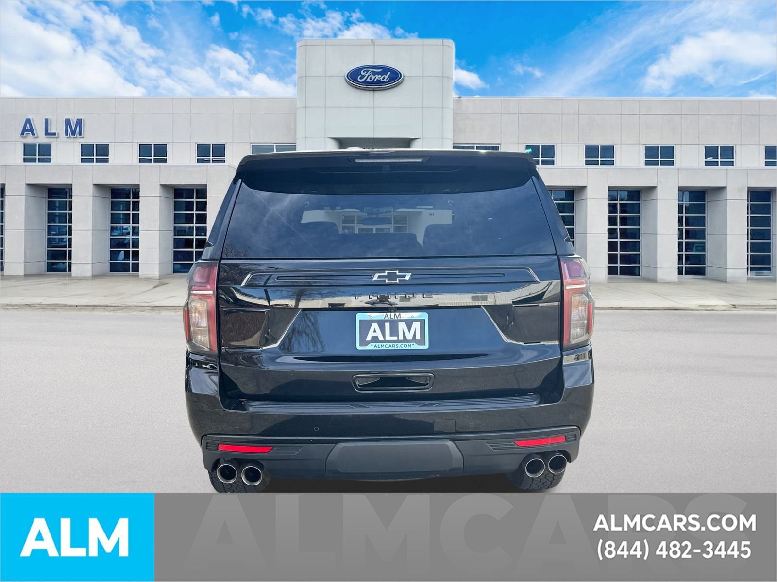 Used 2023 Chevrolet Tahoe Z71 w/ Z71 Off-Road Package AWD/4WD image 6
