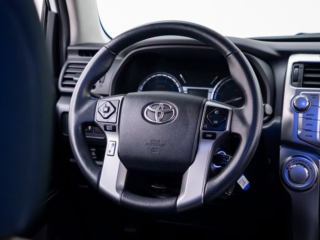Used 2019 Toyota 4Runner SR5 AWD/4WD image 12