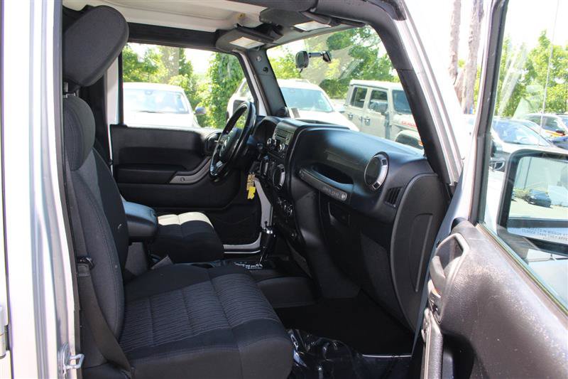 Used 2012 Jeep Wrangler Unlimited Sport AWD/4WD image 13