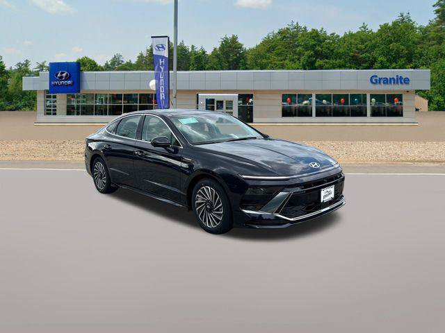 New 2026 Hyundai Sonata Limited FWD image 3