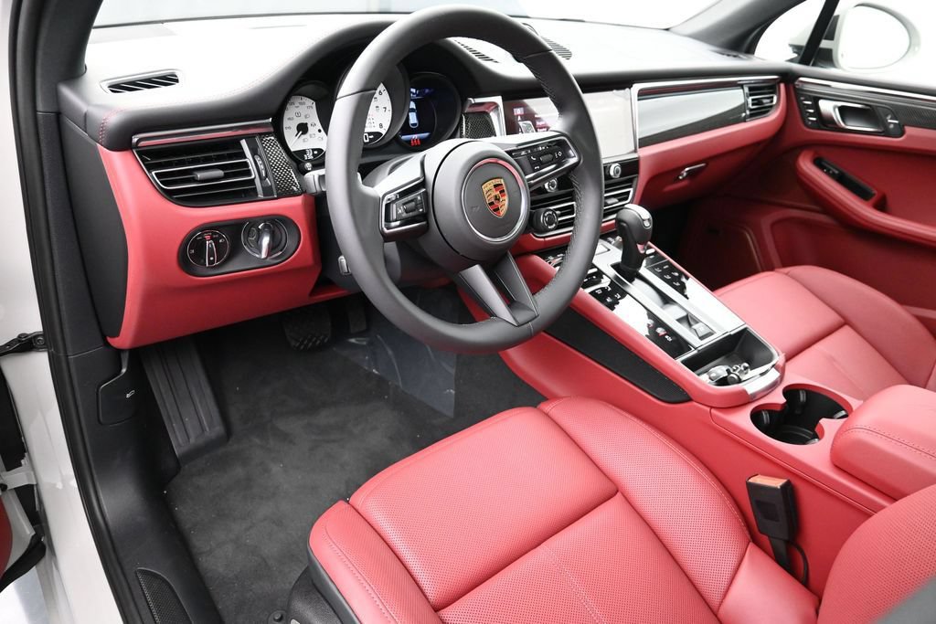 New 2026 Porsche Macan S AWD/4WD image 4