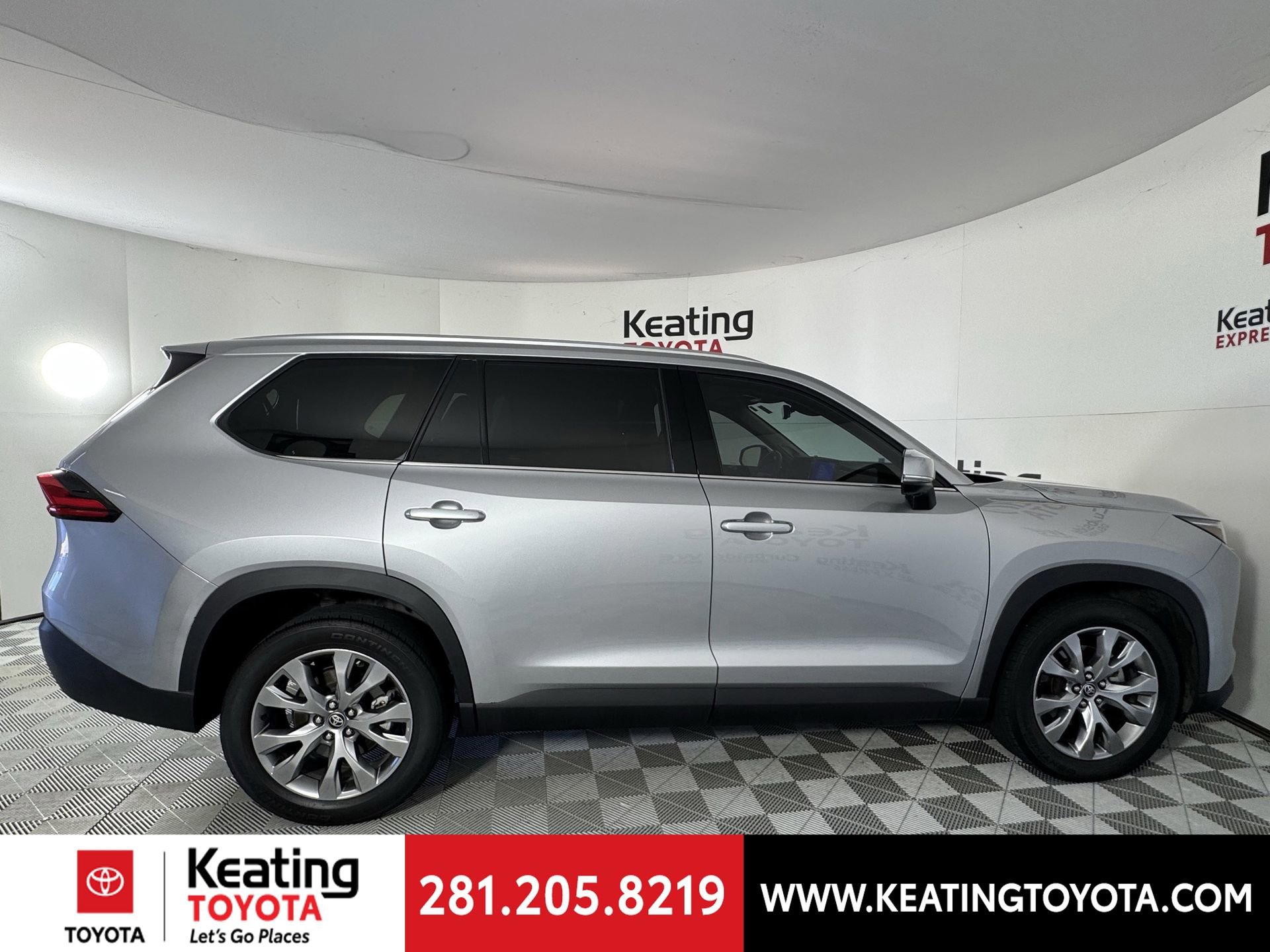 Used 2024 Toyota Grand Highlander Limited image 4