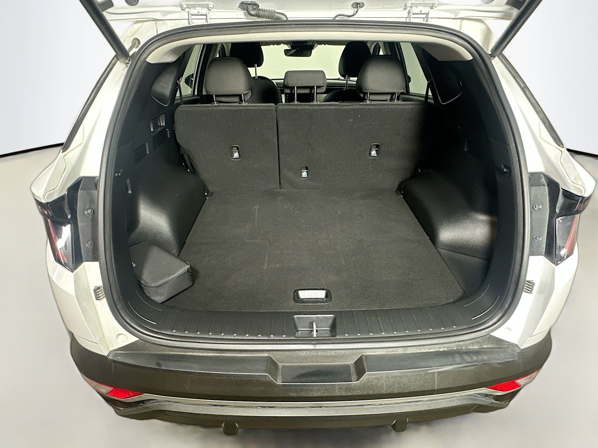 Used 2023 Hyundai Tucson Blue AWD/4WD image 25