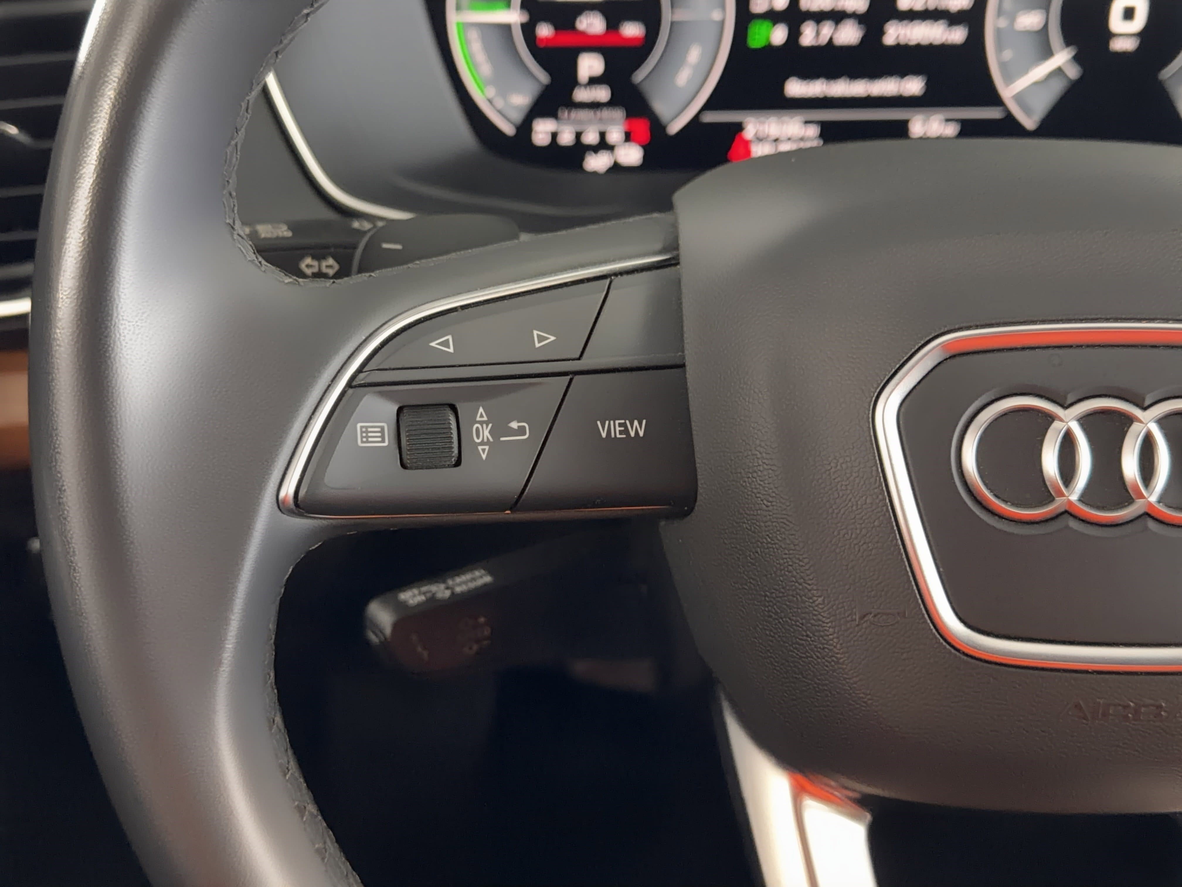 Used 2022 Audi Q5 e Premium w/ Convenience Package image 21