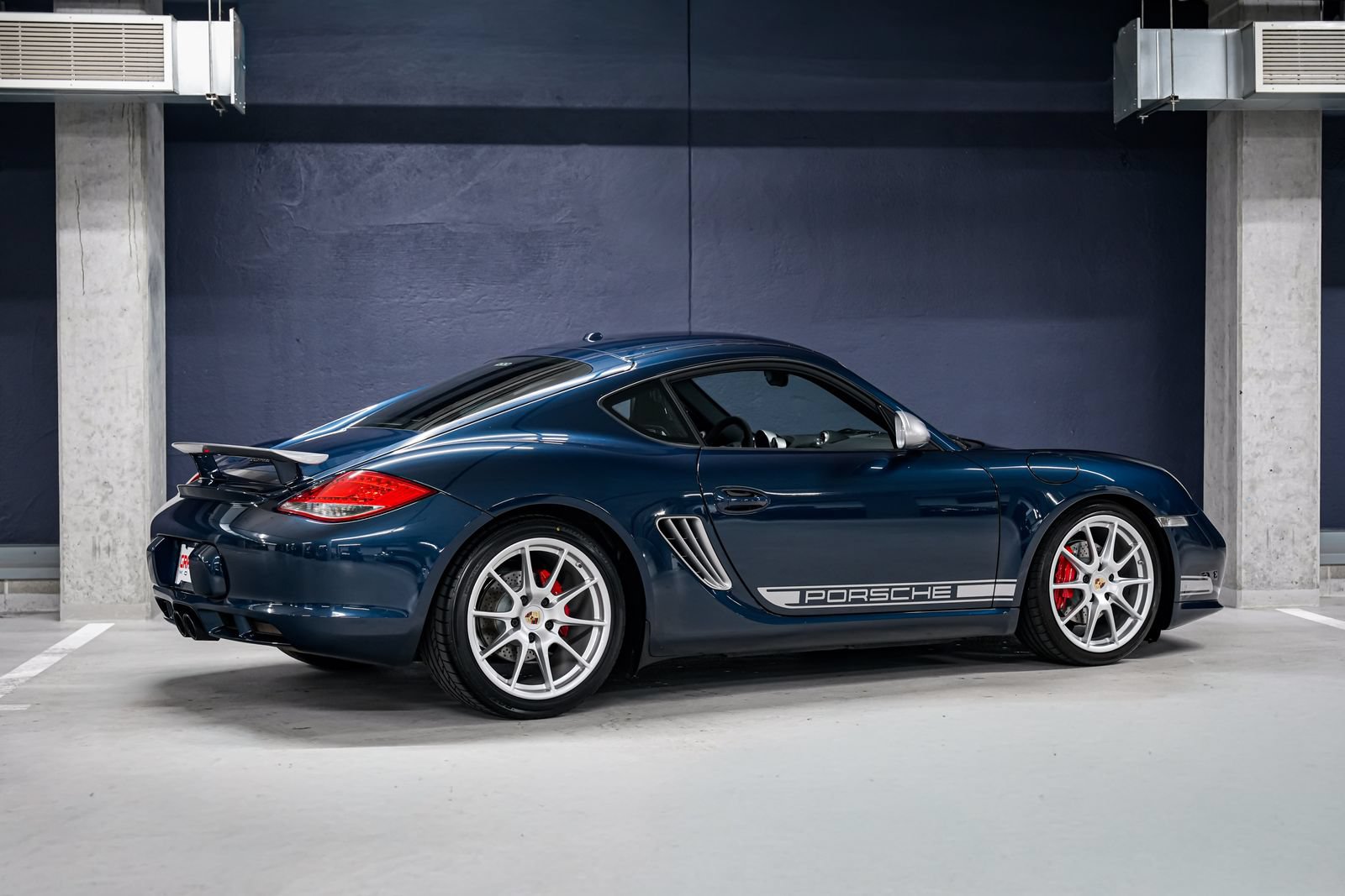 Used 2012 Porsche Cayman R RWD image 3