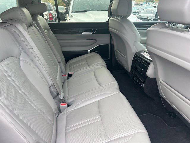 Used 2022 Jeep Wagoneer Series III AWD/4WD image 8