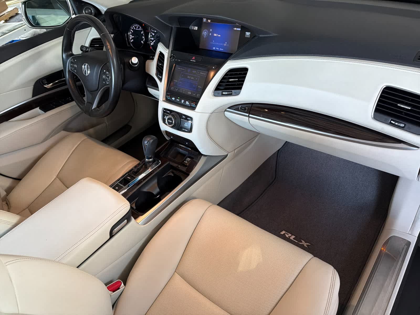 Used 2015 Acura RLX w/ Technology Package FWD image 15