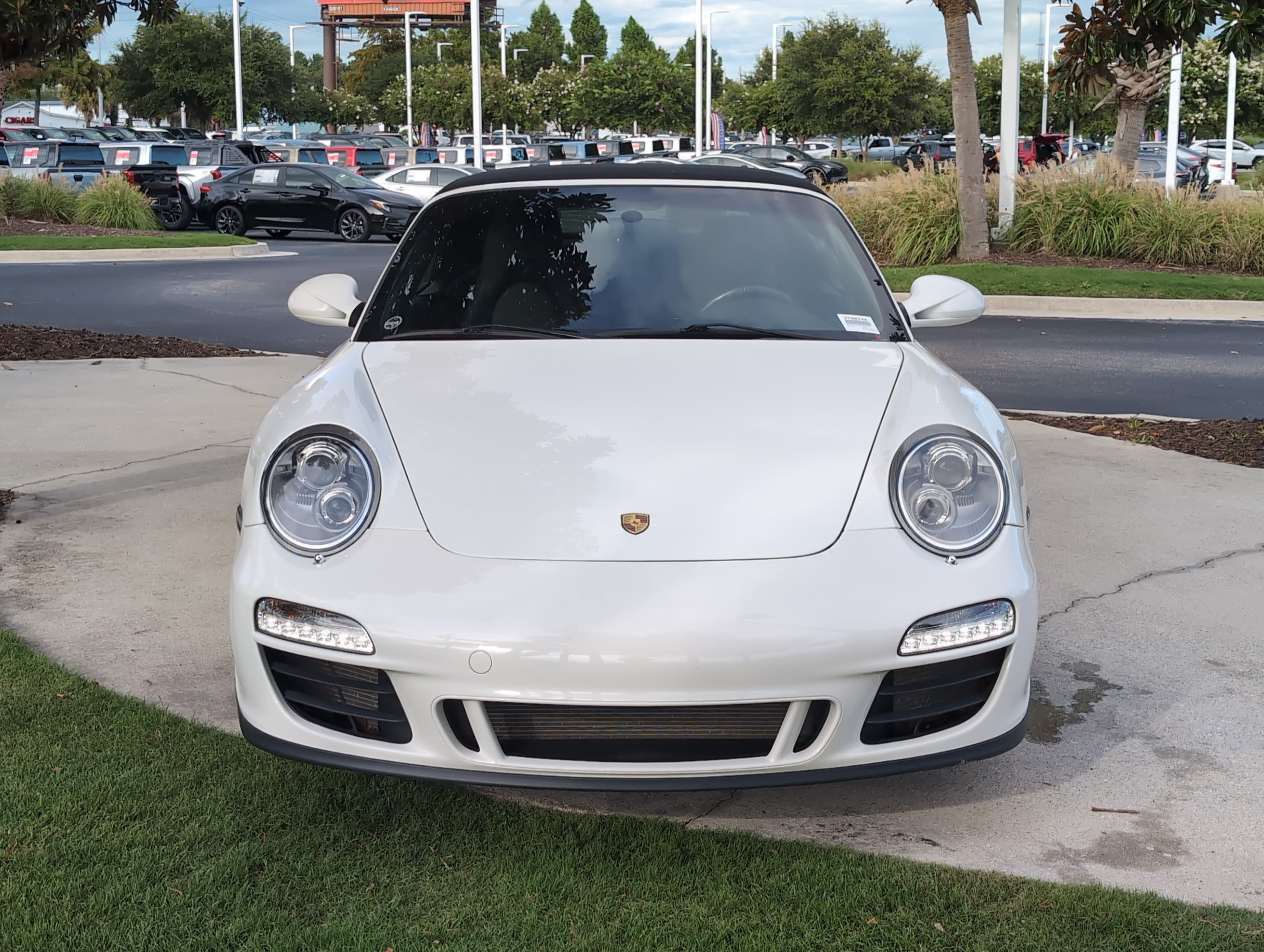 Used 2011 Porsche 911 Carrera GTS RWD image 3