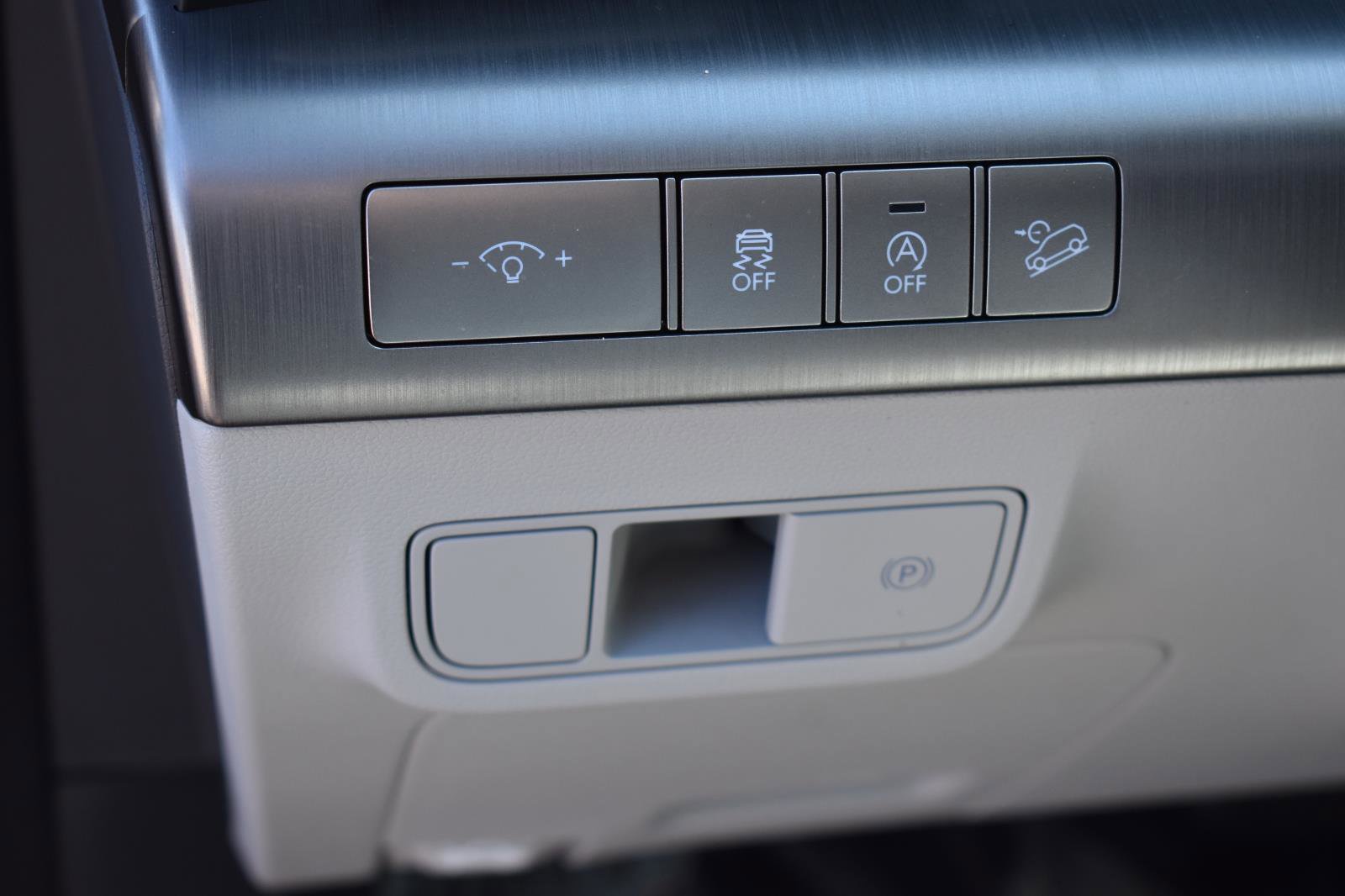 Used 2024 Hyundai Kona SE image 25