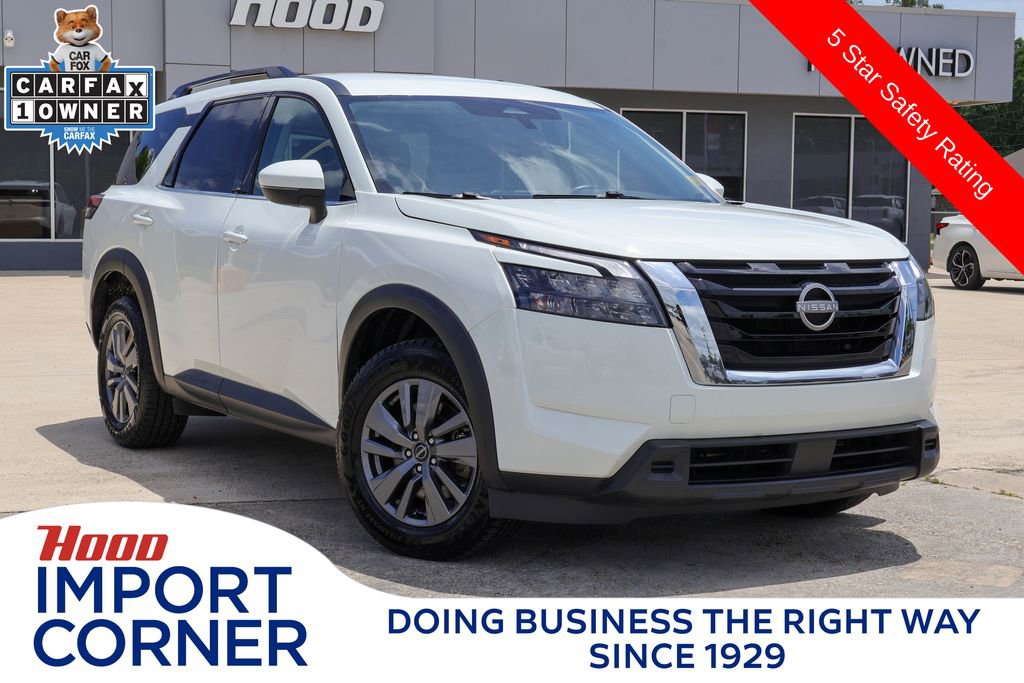 Used 2024 Nissan Pathfinder SV AWD/4WD image 1