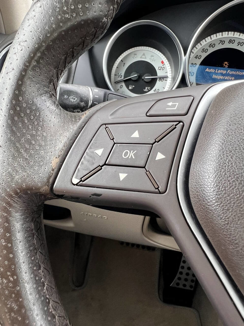 Used 2014 Mercedes-Benz C 250 Sedan image 21