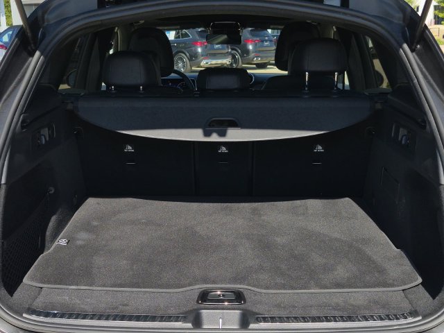 Certified 2026 Mercedes-Benz GLC 300 4MATIC image 9