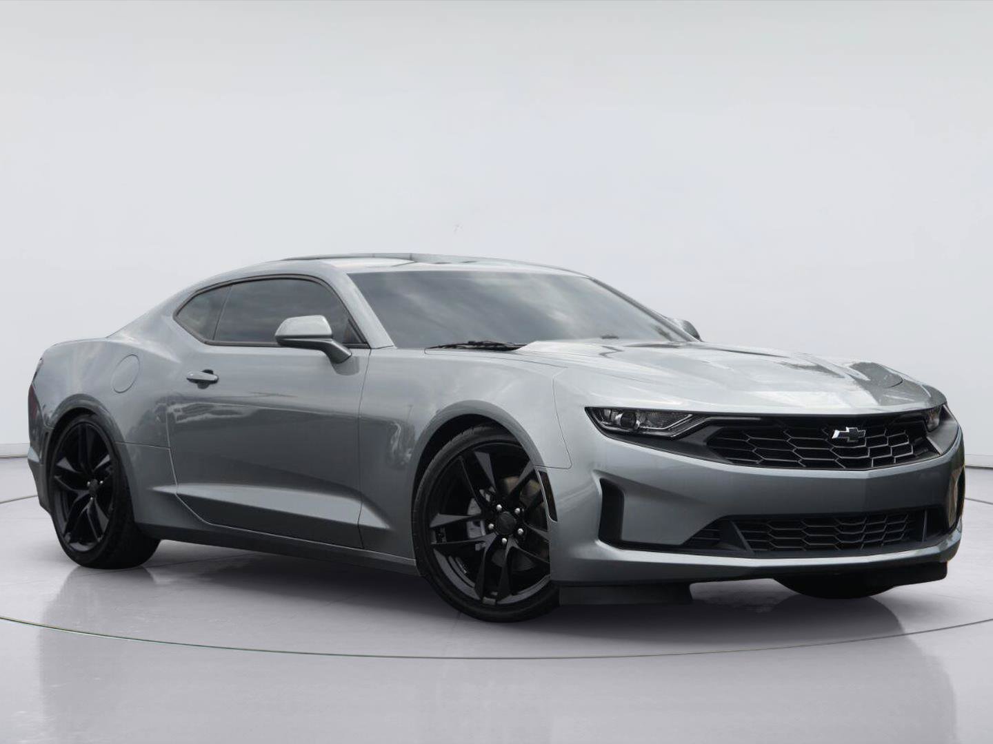 Used 2023 Chevrolet Camaro LT w/ RS Package RWD image 2