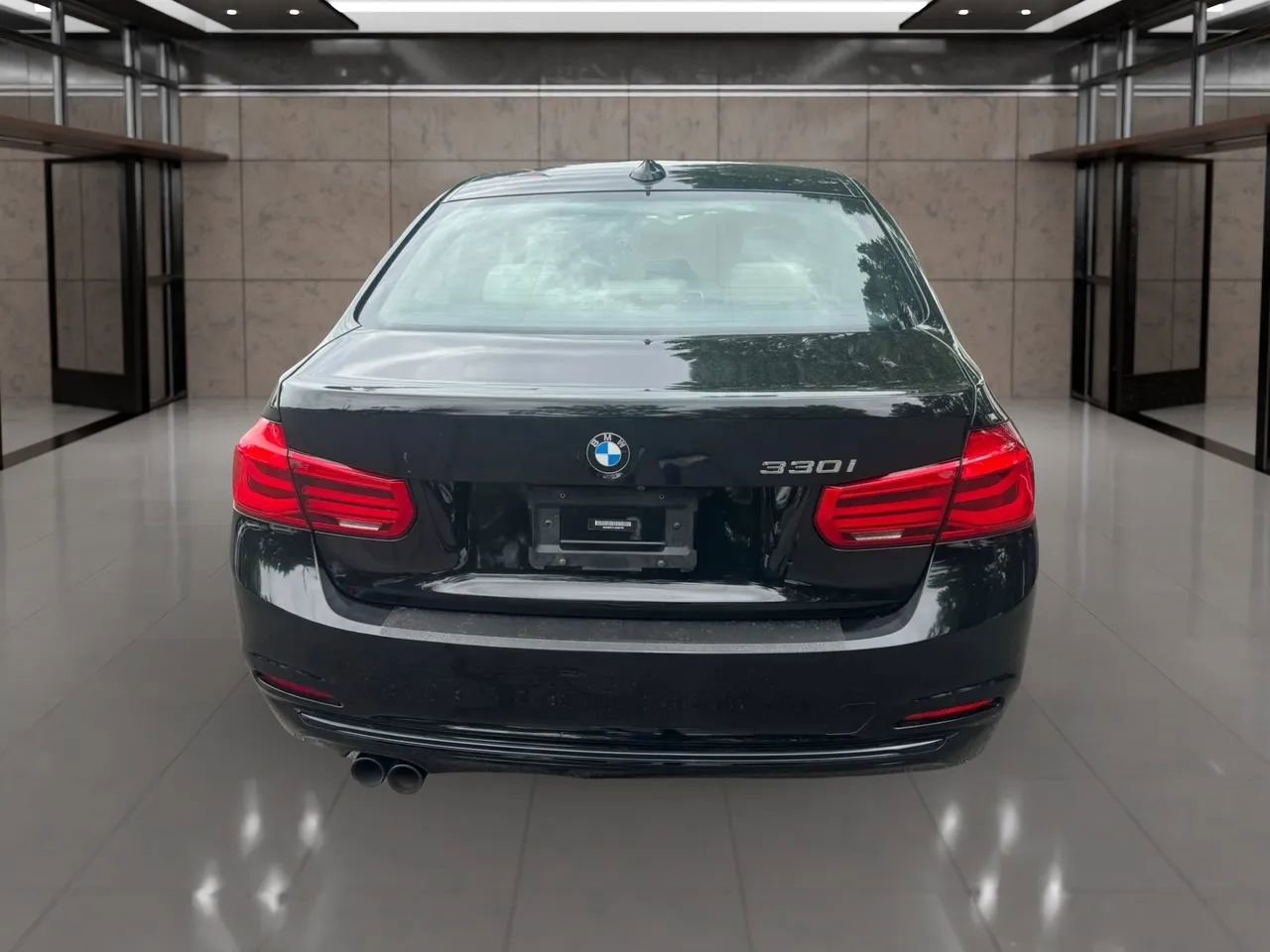 Used 2018 BMW 330i Sedan w/ Convenience Package RWD image 8