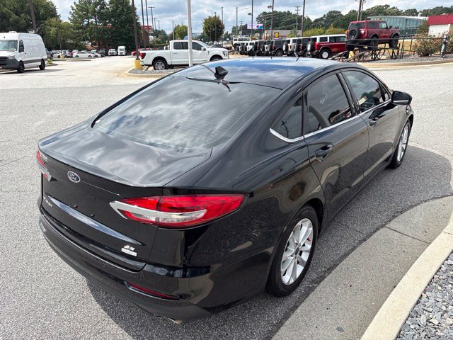 Used 2019 Ford Fusion SE FWD image 8
