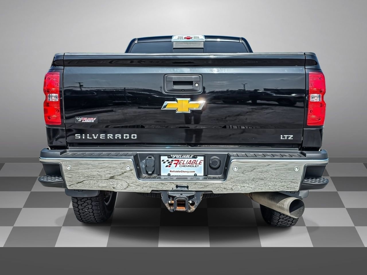 Used 2017 Chevrolet Silverado 3500 LTZ w/ Duramax Plus Package AWD/4WD image 5