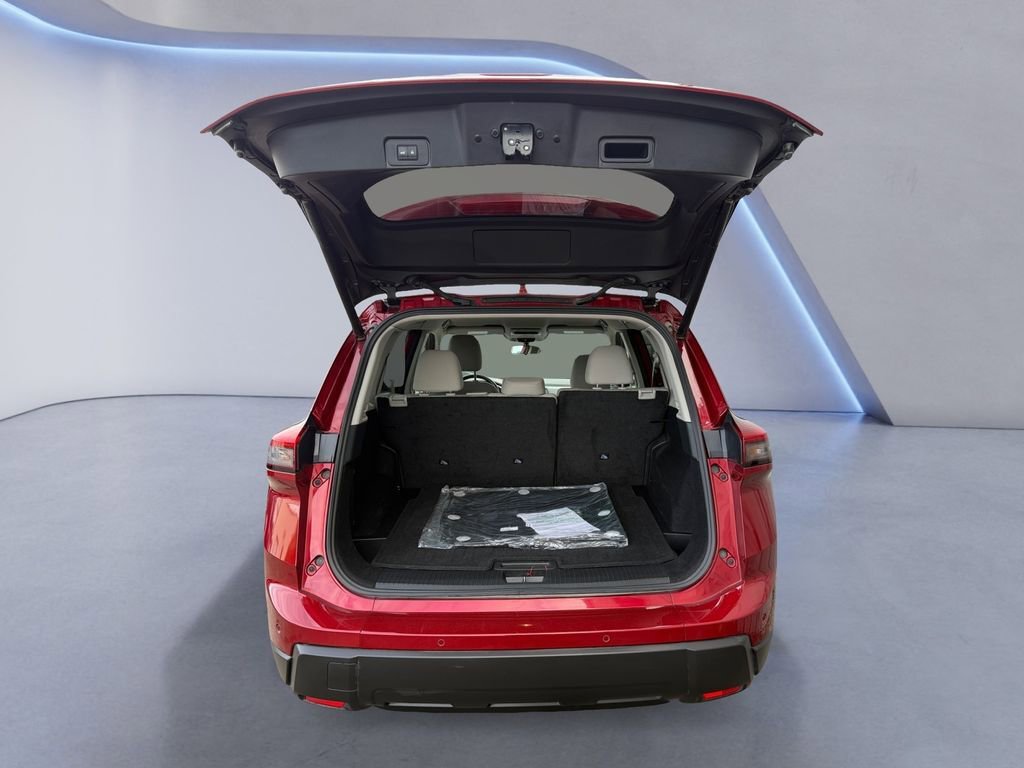 Used 2025 Nissan Rogue SV AWD/4WD image 19