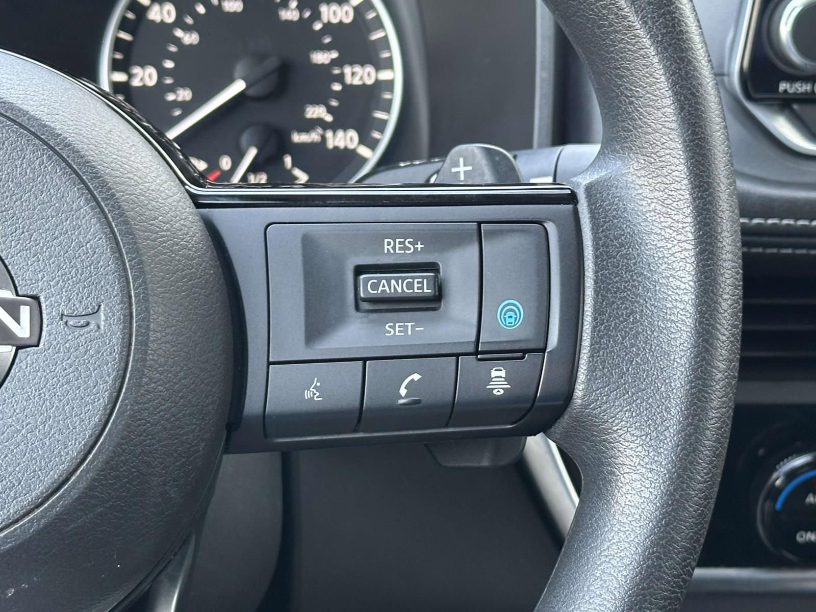 Used 2023 Nissan Rogue SV image 21