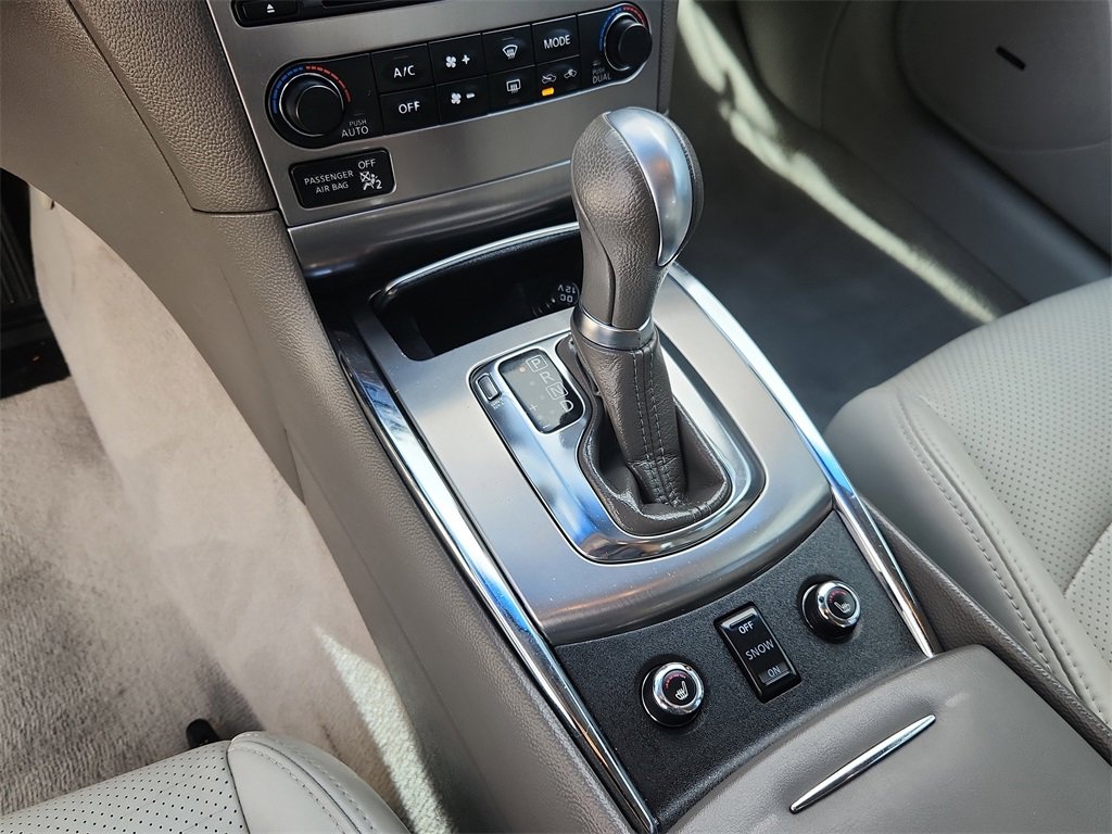 Used 2013 INFINITI G37 x w/ Premium Pkg image 23