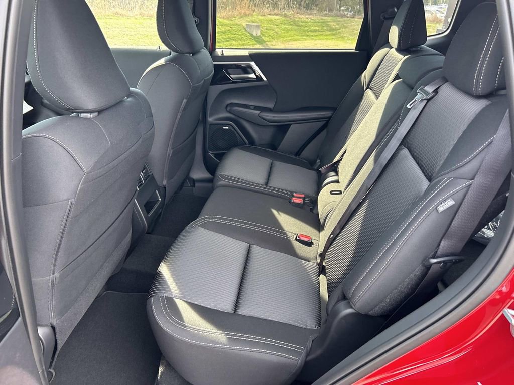 New 2026 Mitsubishi Outlander ES FWD image 17