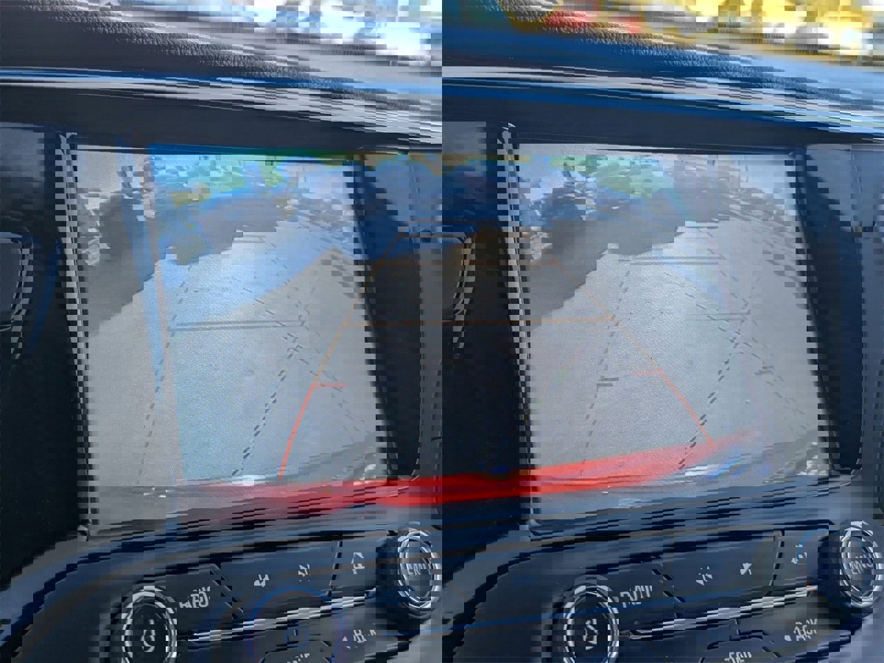 Used 2019 Buick Envision Essence image 25