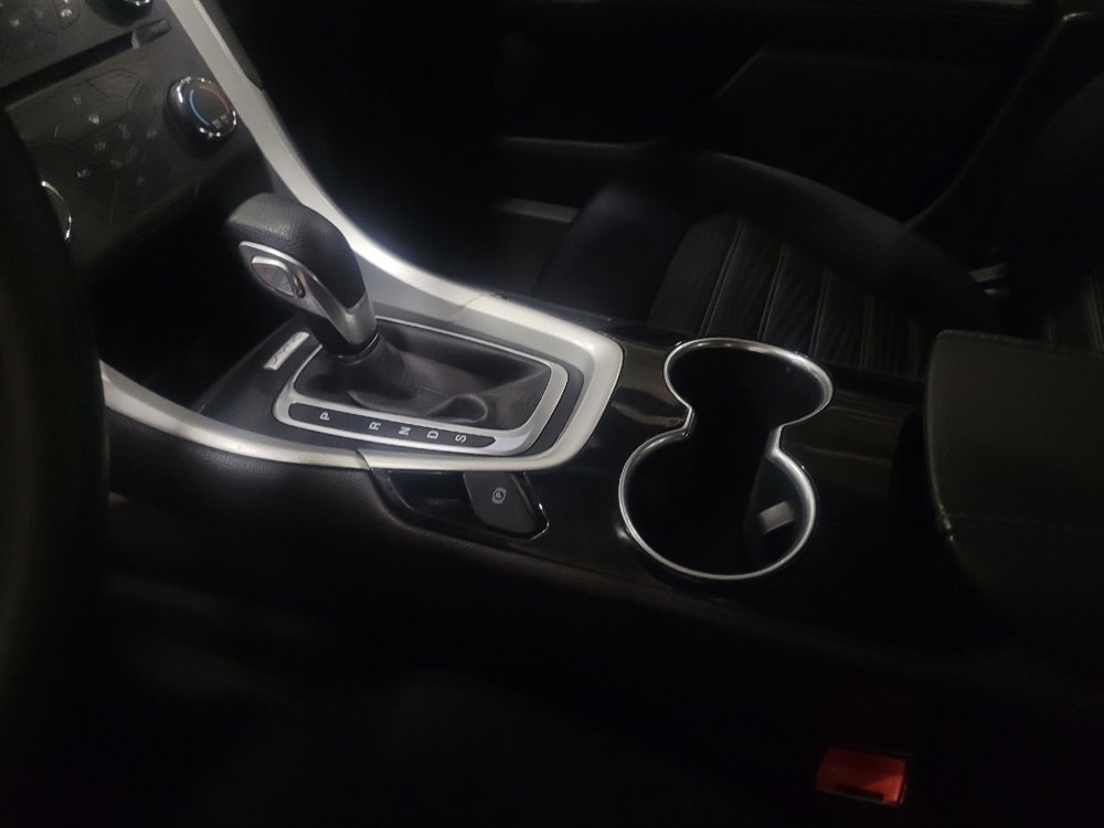 Used 2016 Ford Fusion SE image 26