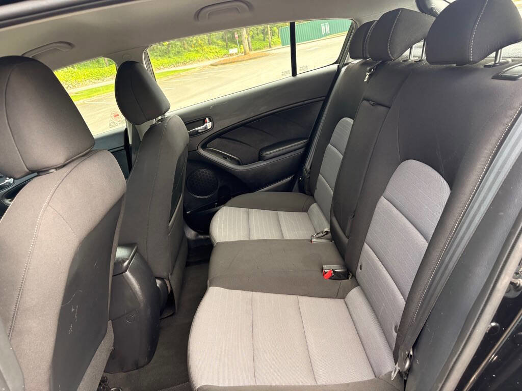Used 2016 Kia Forte LX FWD image 14