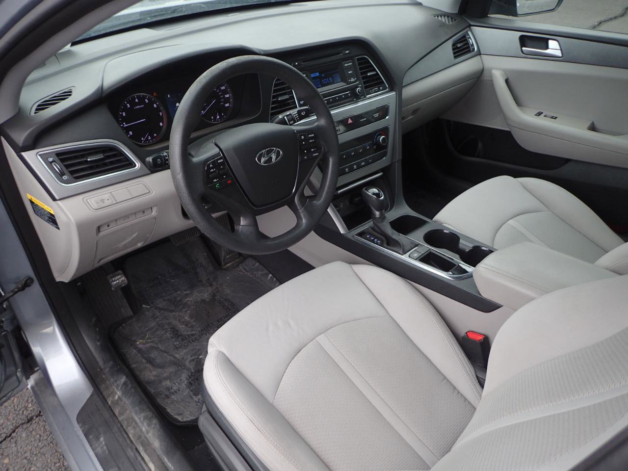 Used 2015 Hyundai Sonata SE FWD image 9