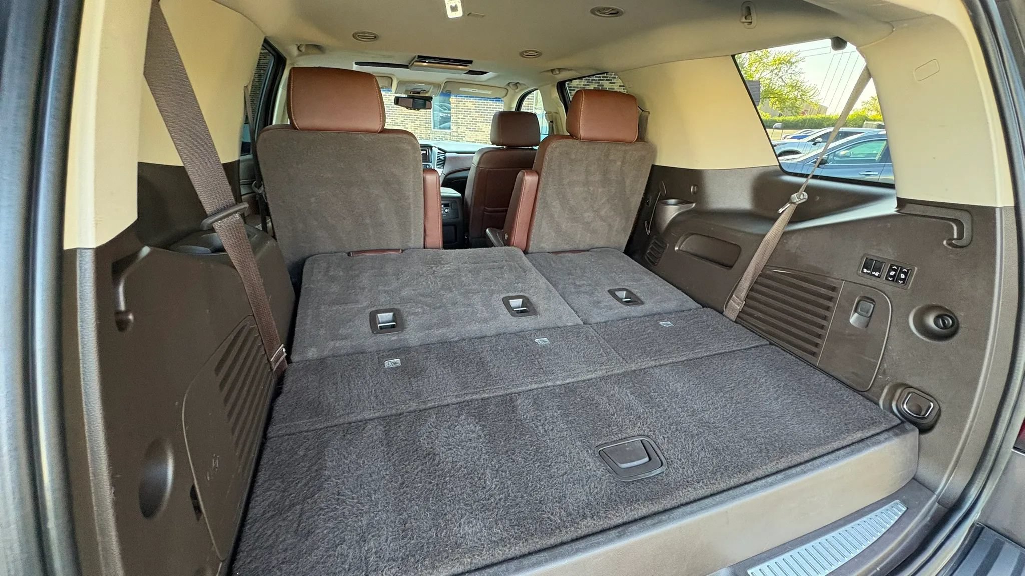 Used 2018 Chevrolet Tahoe Premier AWD/4WD image 26