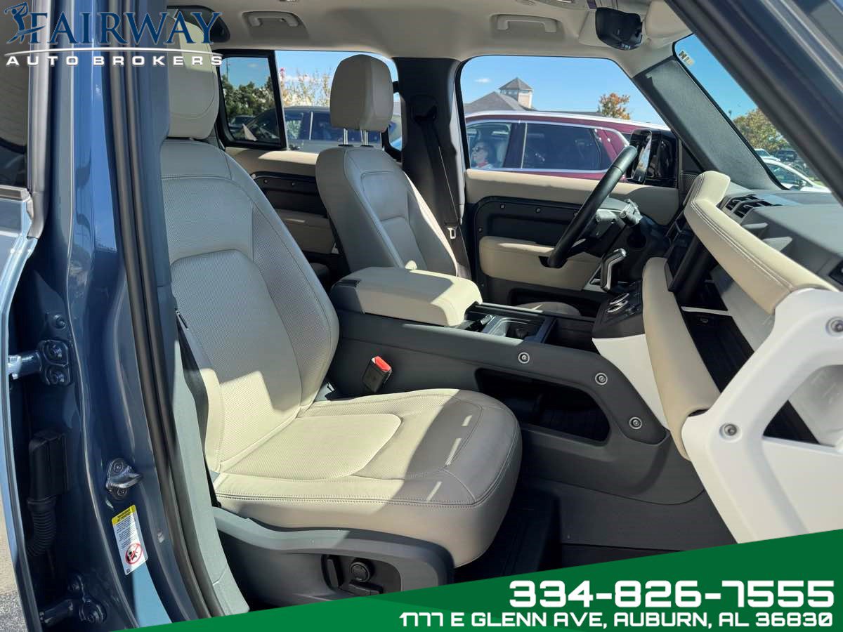 Used 2023 Land Rover Defender 110 SE image 12