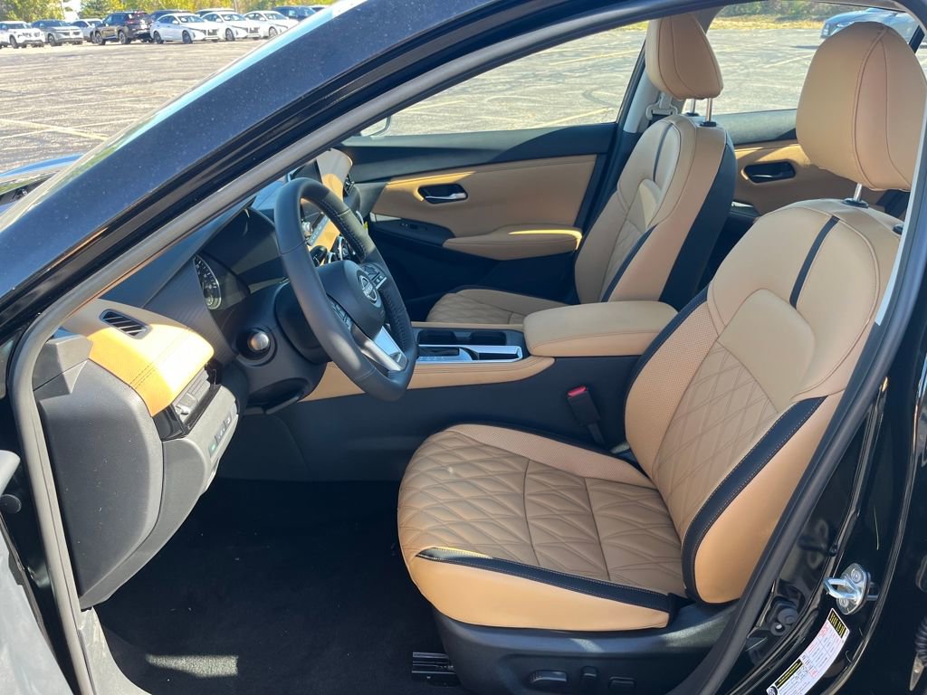 New 2025 Nissan Sentra SV w/ SV Premium Package image 13