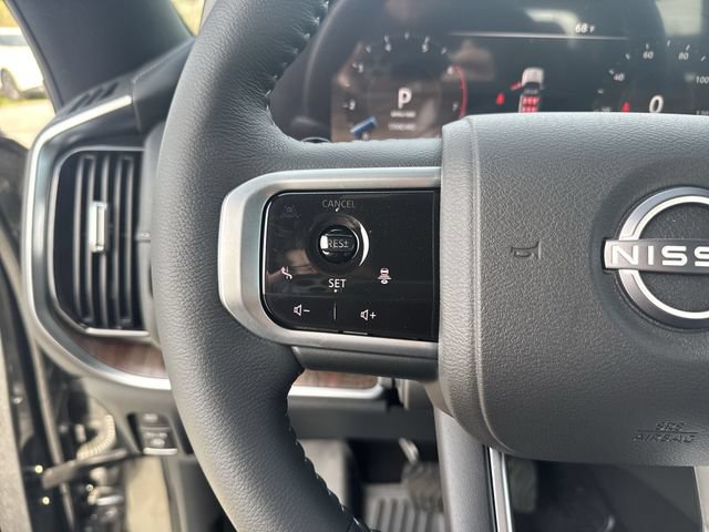 Used 2025 Nissan Armada SL AWD/4WD image 19