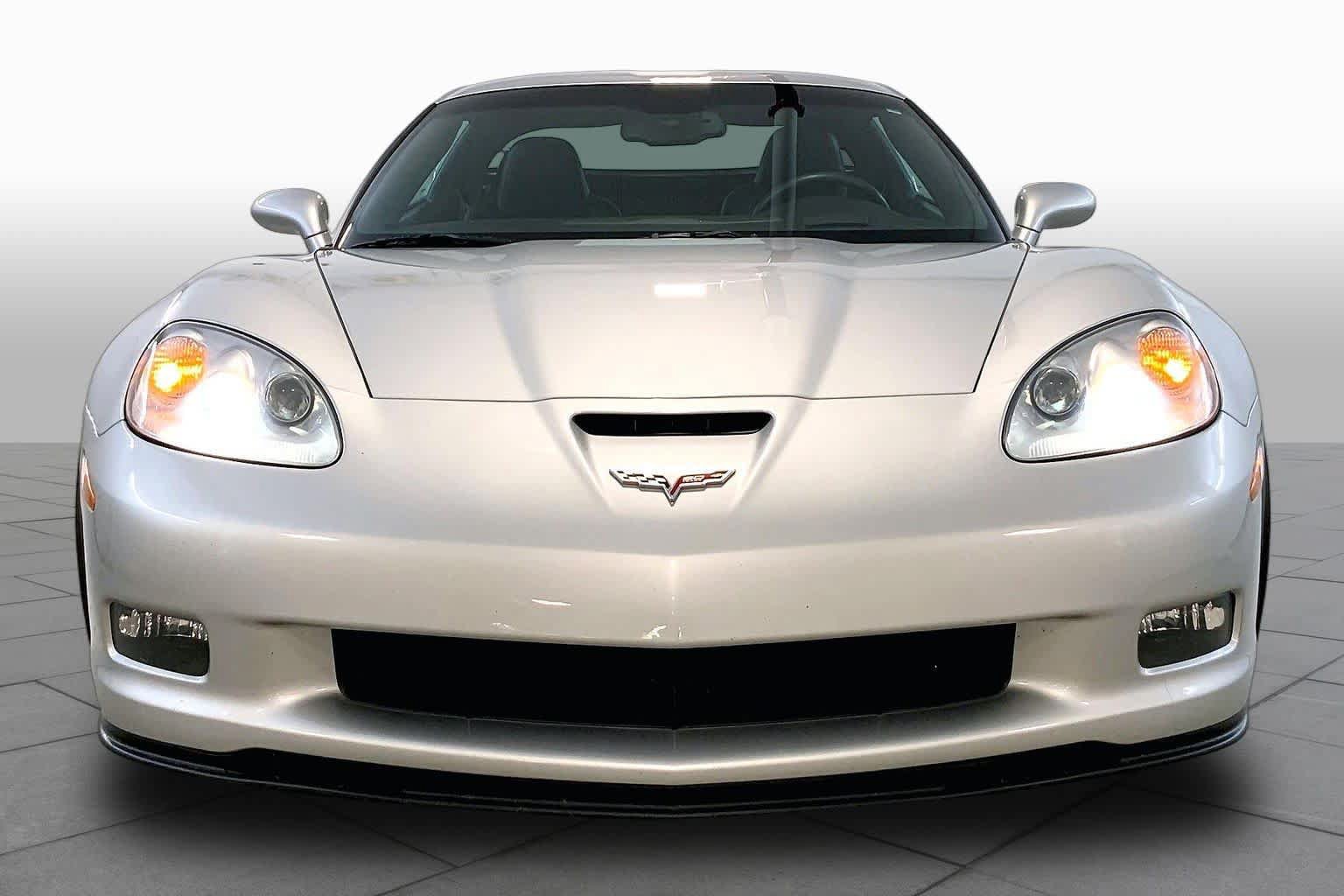 Used 2013 Chevrolet Corvette Grand Sport w/ 2LT Preferred Equipment Group RWD image 3