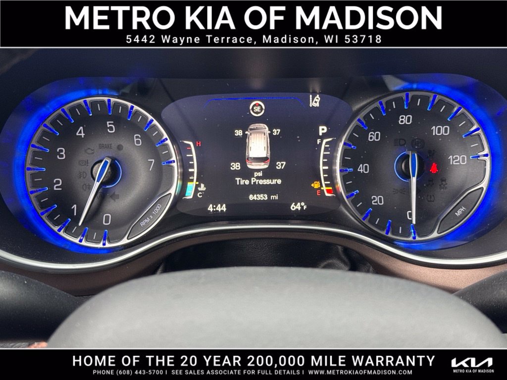 Used 2019 Chrysler Pacifica Touring-L Plus FWD image 21