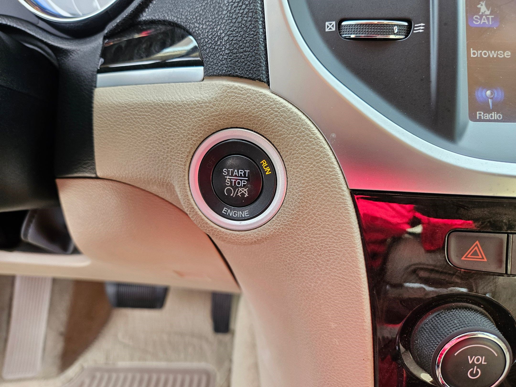 Used 2013 Chrysler 300 w/ Driver Convenience Group image 19