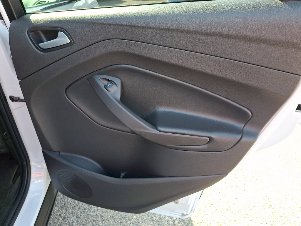 Used 2017 Ford Escape SE AWD/4WD image 14