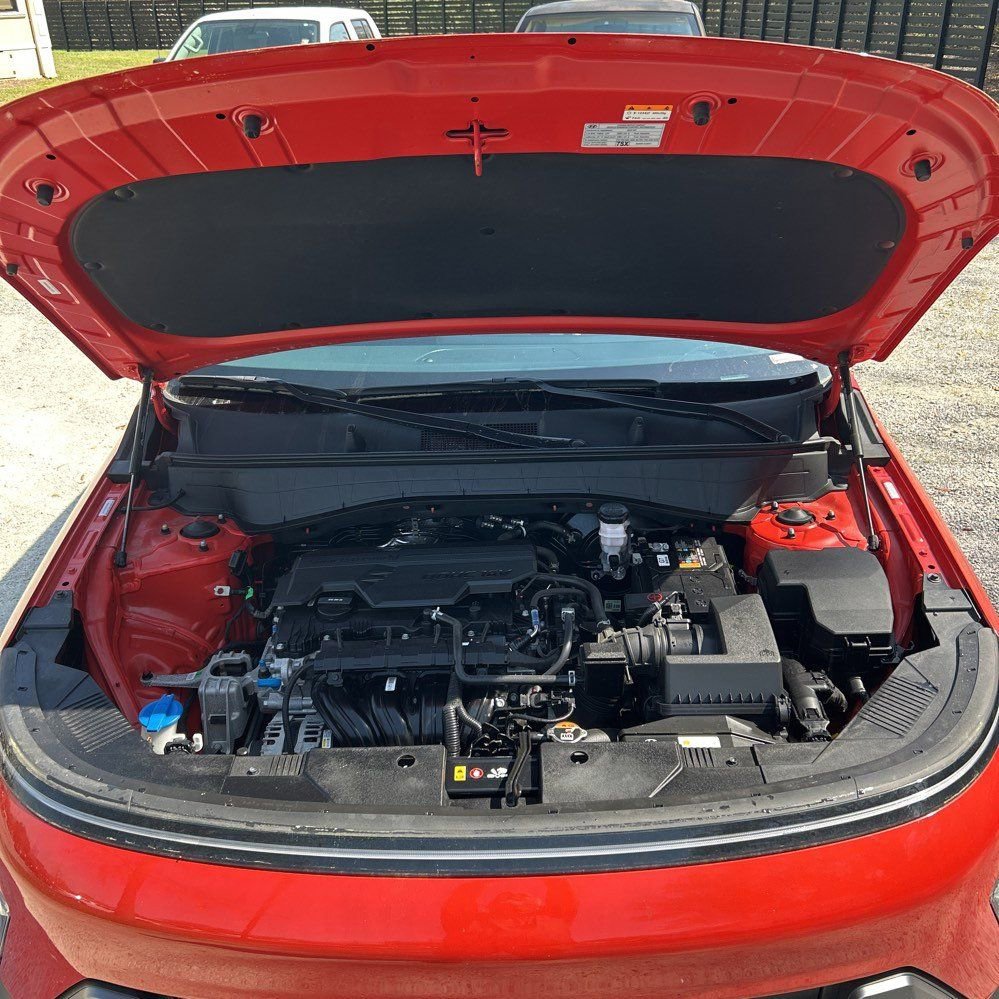 Used 2025 Hyundai Kona SEL image 6