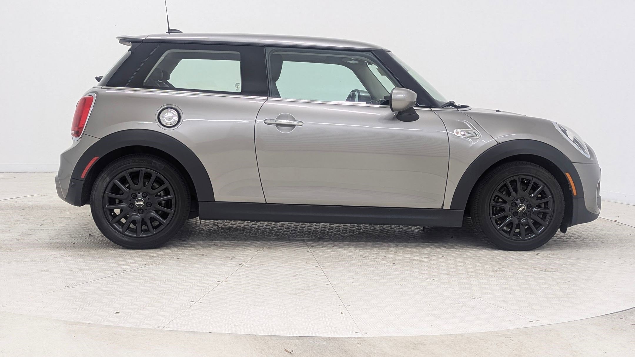 Used 2020 MINI Cooper S image 8