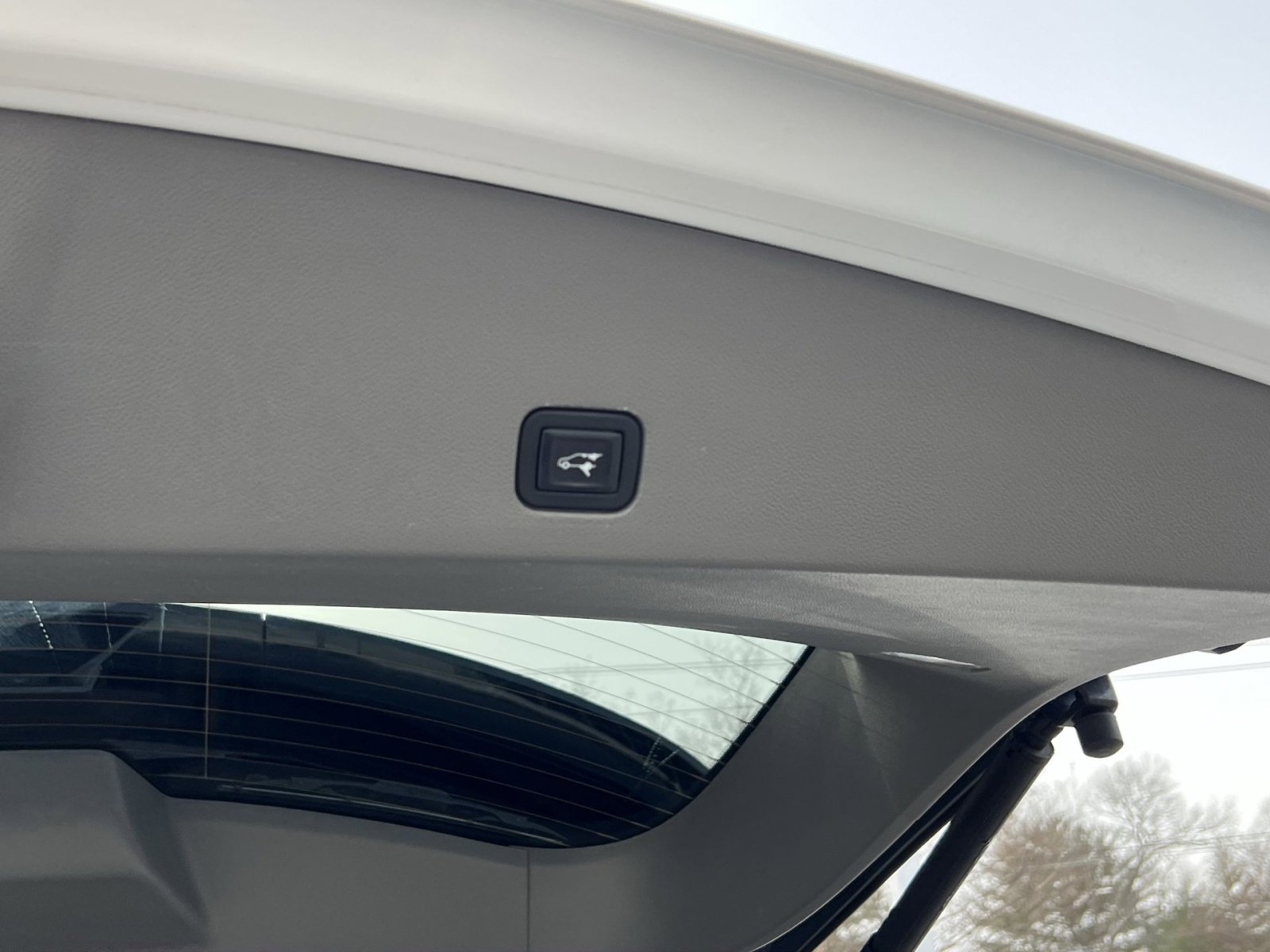 Used 2021 Cadillac XT6 Premium Luxury image 25