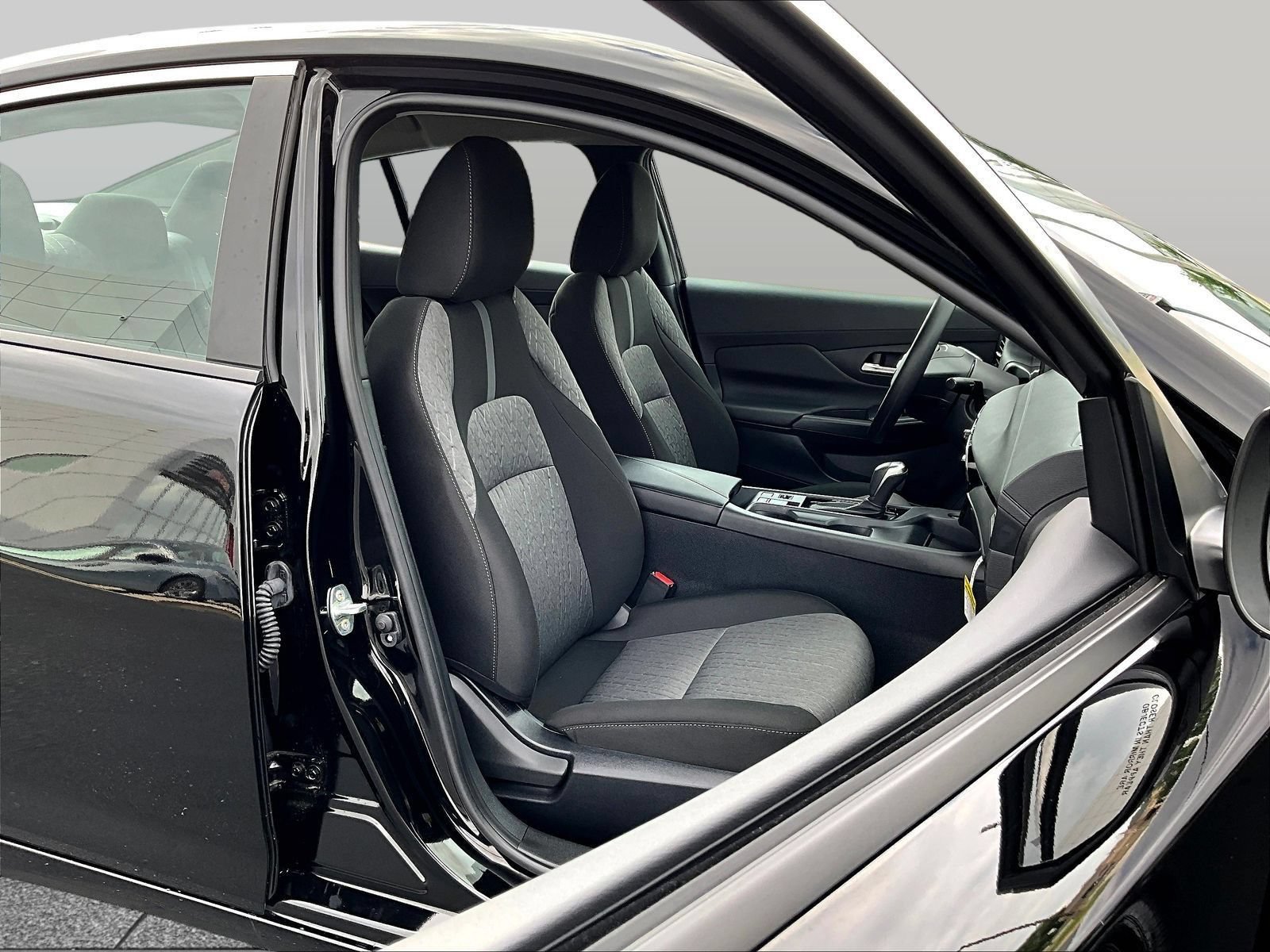 Certified 2026 Nissan Sentra SV w/ Floor Mat Package FWD image 31