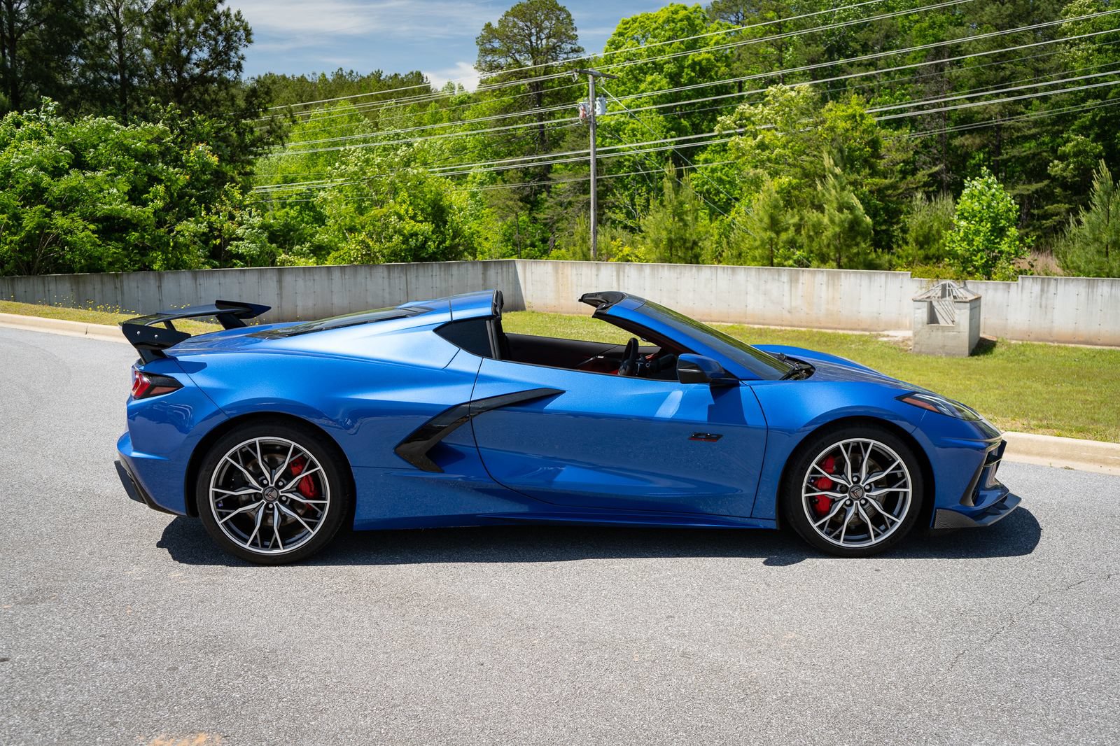 Used 2023 Chevrolet Corvette Stingray Preferred Cpe w/ Z51 Performance Package RWD image 23