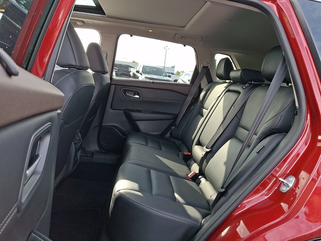 Certified 2023 Nissan Rogue SL w/ SL Premium Package AWD/4WD image 11