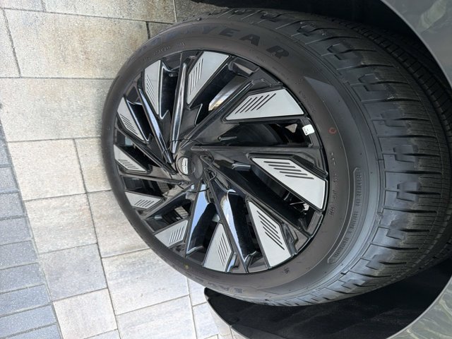 New 2026 Lincoln Nautilus Black Label w/ Jet Appearance Package AWD/4WD image 31