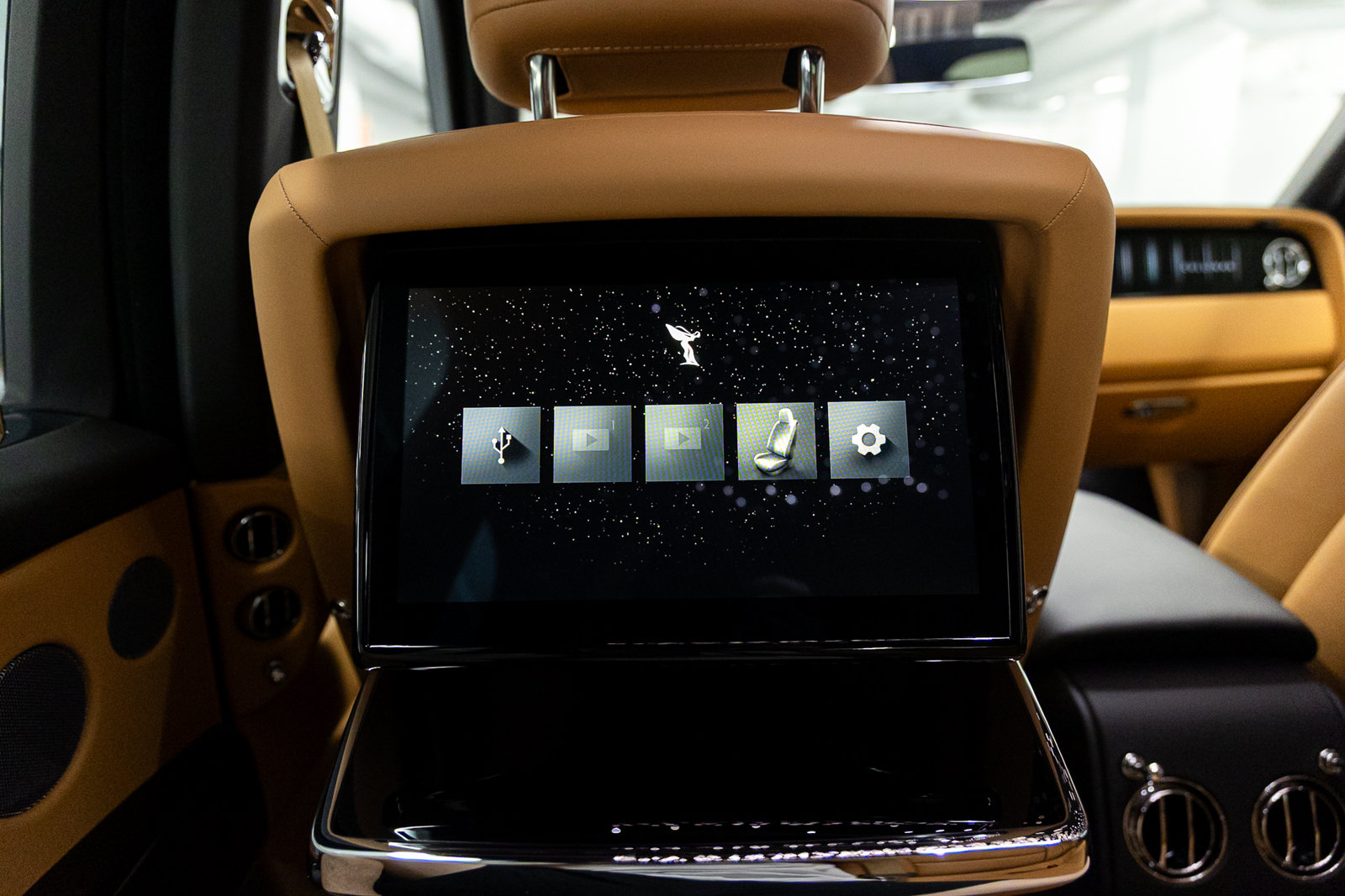 New 2027 Rolls-Royce Cullinan AWD/4WD image 56