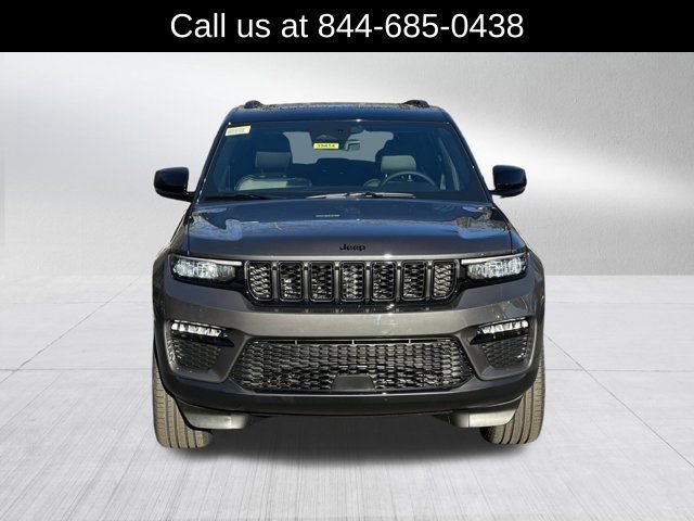 New 2025 Jeep Grand Cherokee Limited image 2