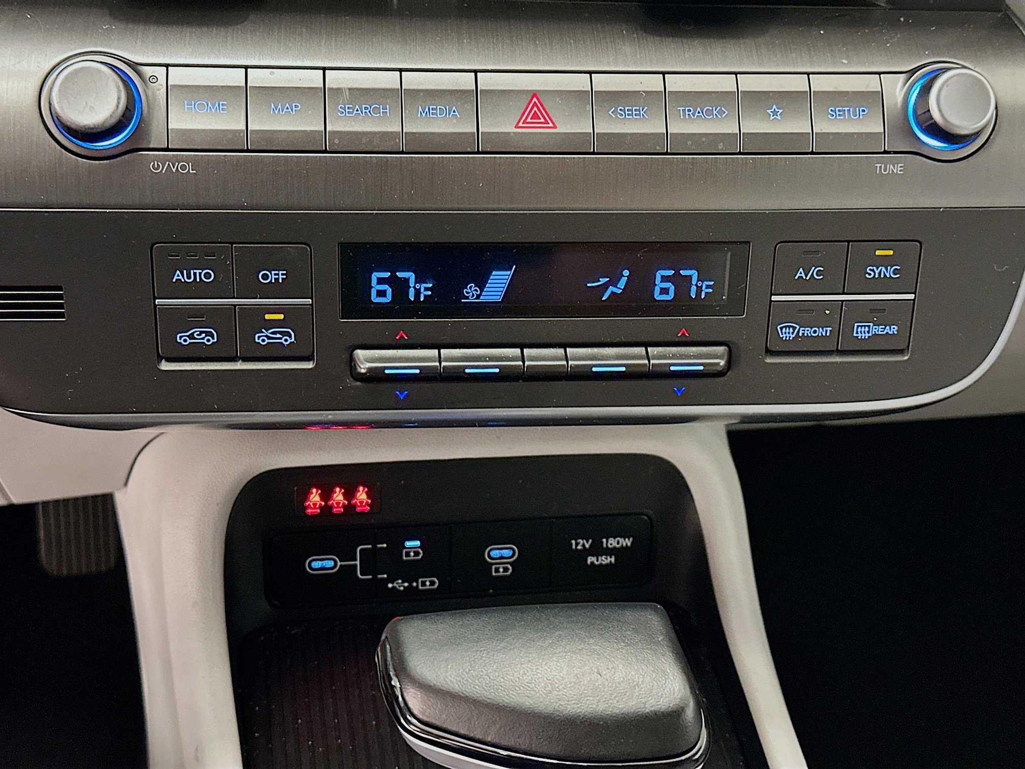 Used 2025 Hyundai Kona SEL image 24