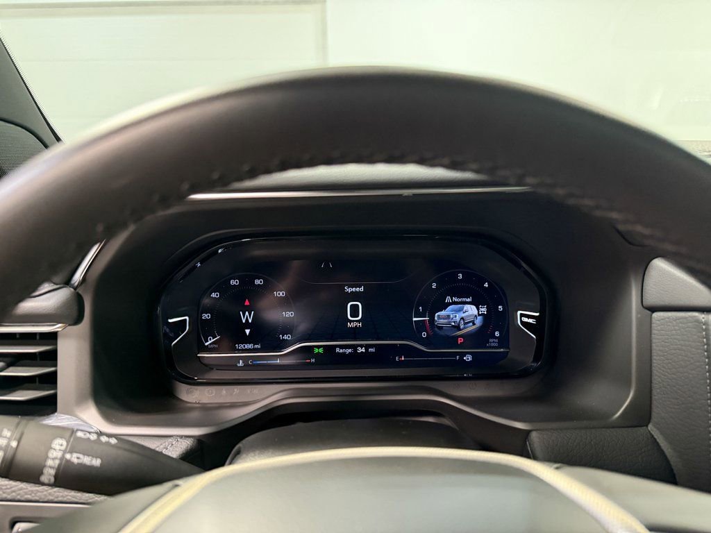 Used 2024 GMC Yukon Denali image 78