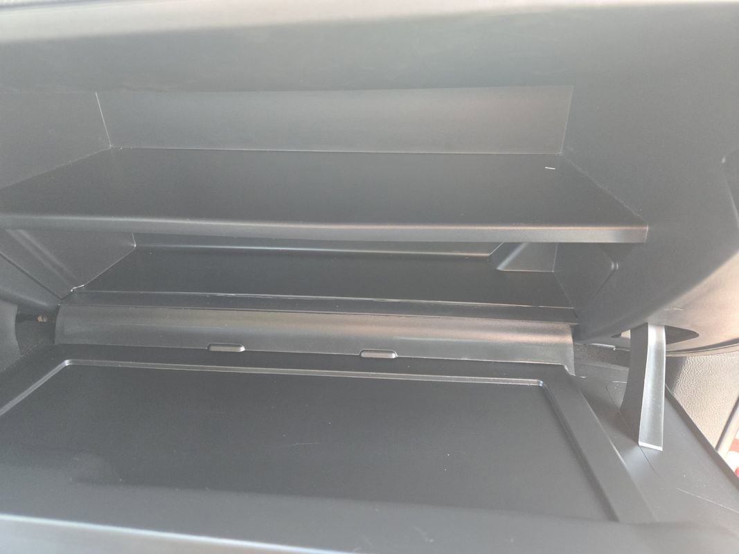 Used 2019 Ford Fusion SE image 25